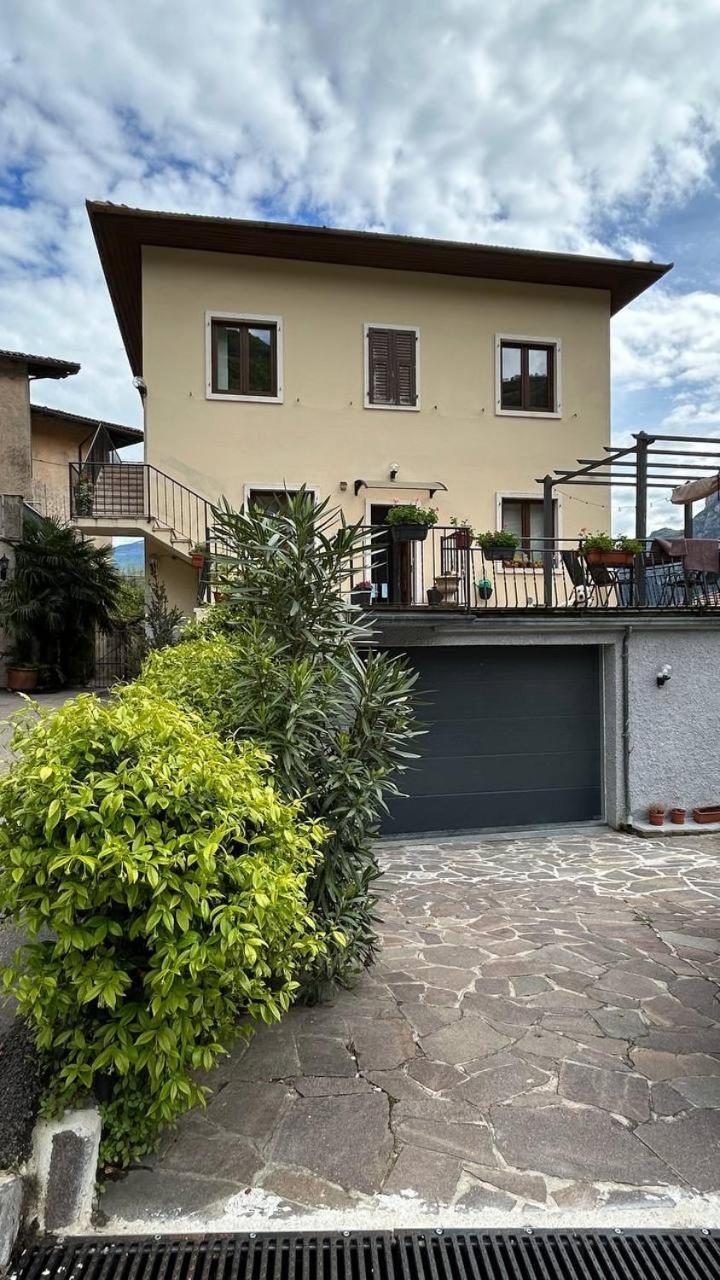 Garda View Apartment Tenno Luaran gambar